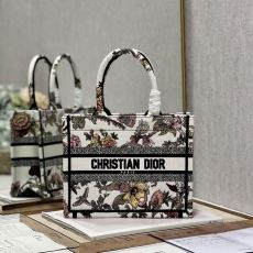 Christian Dior Shopping Bags